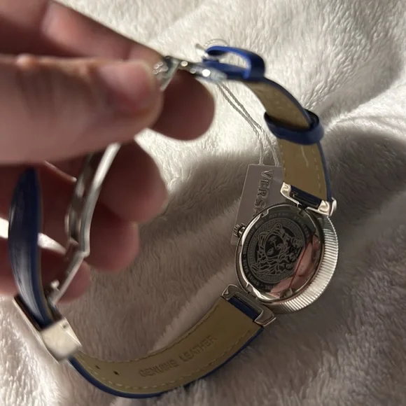 Versace Watch - Picture 3 of 3